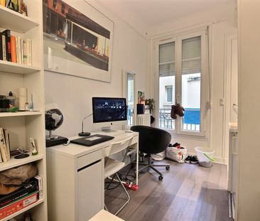 Appartement a louer Paris - Loyer €578/mois charges comprises ** - Photo 1