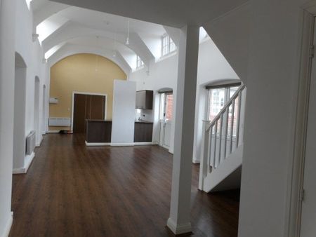 Heritage Court, Mansfield, NG20 - Photo 2