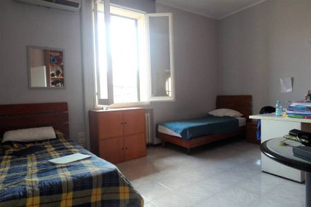 AMPIO APPARTAMENTO IN CENTRO STORICO - Photo 2