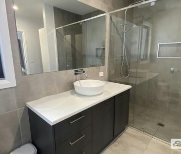 Near-New 3 Bedroom, 2 Bathroom Home in Peaceful Baranduda - Photo 2