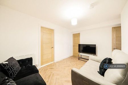 5 bedroom terraced house to rent - Photo 2