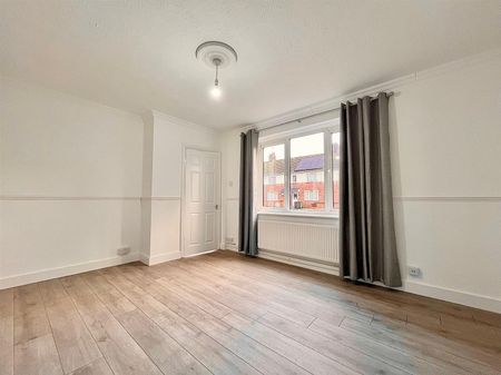 Chaucer Road, Great Yarmouth - Photo 2