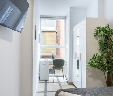 Calle del Puerto de Suebe, Madrid, Community of Madrid 28038 - Photo 5