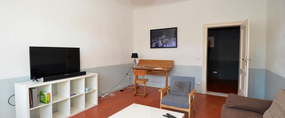 Große 2-Zimmer-Wohnung in Friedrichshain, möbliert - Photo 1