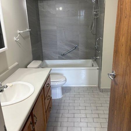 Logement 4 1/2 à louer 1050$ mois - Photo 4