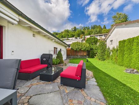 Vielseitiges 7-Zimmer-Einfamilienhaus in Widen (ideal für Wohnen und Büro) - Photo 4