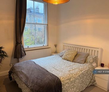 2 bedroom flat to rent - Photo 4