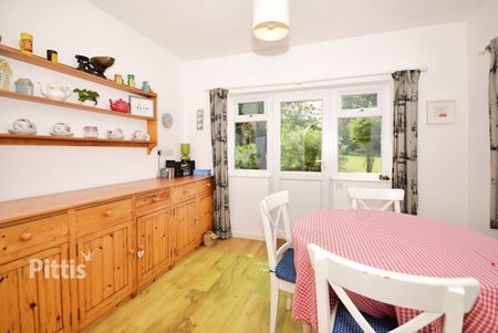 4 bedroom detached house to rent - Photo 4