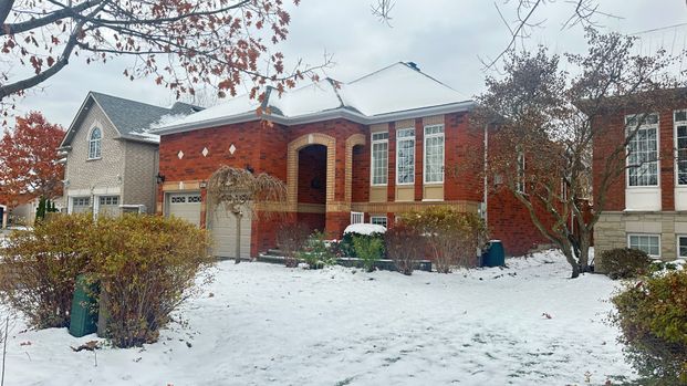 For Lease - 1076 Broughton Lane, Newmarket, Ontario - Photo 1