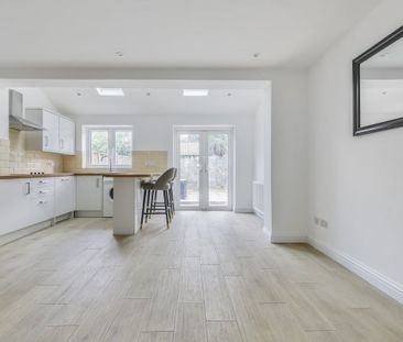 3 bedroom semi-detached house to rent - Photo 1