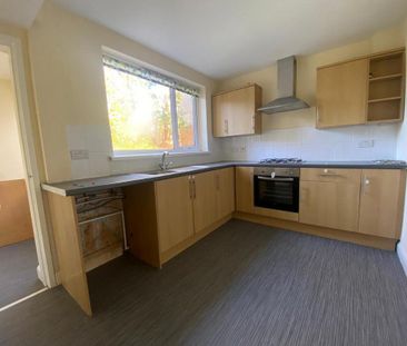 2 bedroom end of terrace house to rent - Photo 6