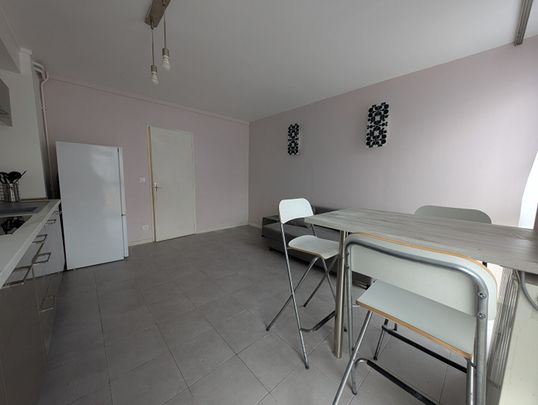 Location Appartement 2 pièces 35m² - Photo 1