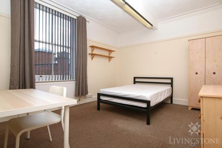 4 bedroom terraced house to rent - Photo 4
