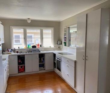 Central Hutt Location - Photo 4