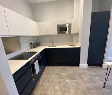 1 Bed Flat, Kempston Street, L3 - Photo 1