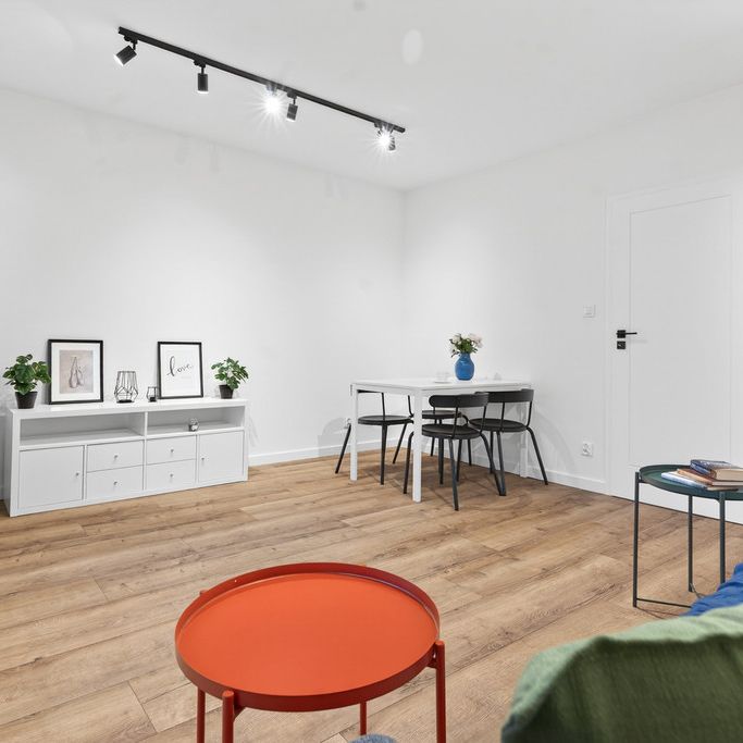 Jasne mieszkanie w świetnej lokalizacji — od zaraz - Фото 1