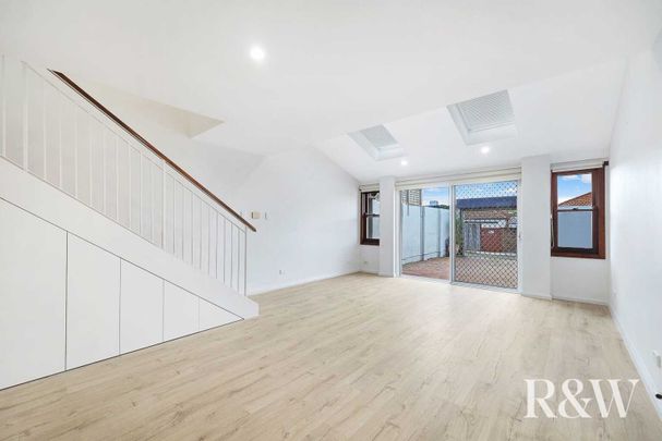 86 Albany Street Crows Nest - Photo 1