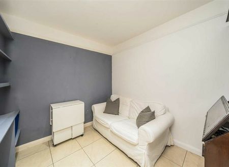 Lancaster Mews - Photo 2