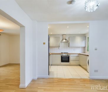 3 bedroom House - Brixham Close, Stevenage - Photo 6