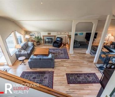 House in West Vancouver, BC - Photo 3