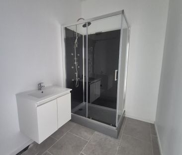 Location Appartement 2 pièces 31m² FEIGNIES 59750 - Photo 1