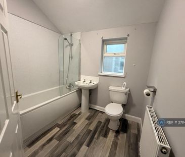 4 bedroom terraced house to rent - Photo 6