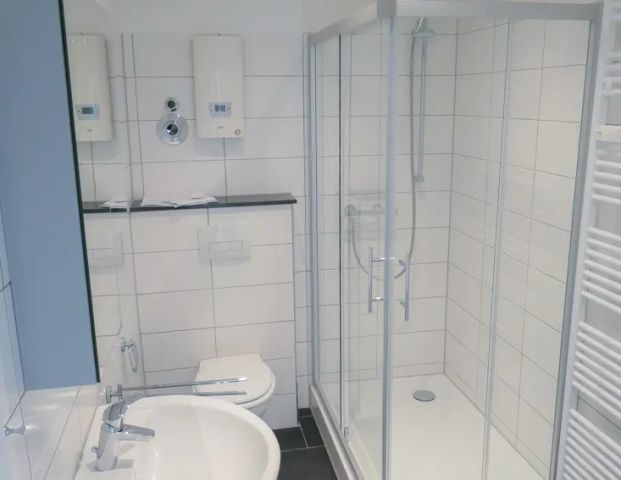 Helle 3-Zimmer-Wohnung mit Aufzug  ruhig gelegen, ideal für Paare oder kleine Familien - Photo 1