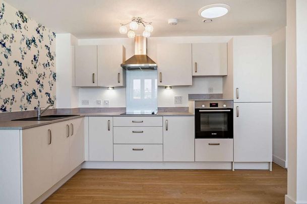 1 bedroom retirement property to rent - Photo 1