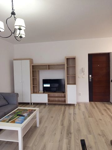 Inchiriez apartament 2 camere - Photo 4