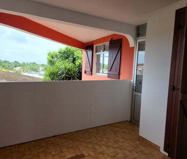 Location Maison 5 pièces 100m² GOYAVE 97128 - Photo 5