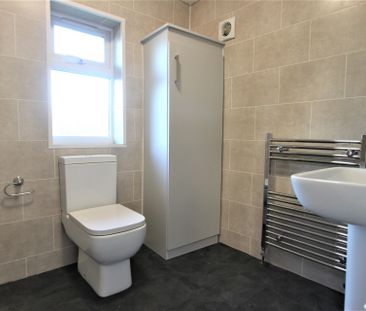 5 STANMORE GROVE Leeds - LS4 2RJ - Photo 1
