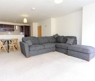 2 bedroom flat to rent - Photo 5