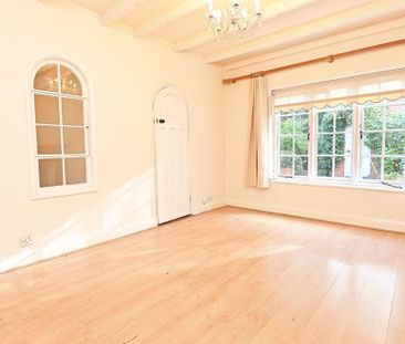 3 bedroom terraced house to rent - Photo 1