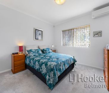 Two Bedroom Villa with Lock Up Garage in Prime Location! - Photo 5