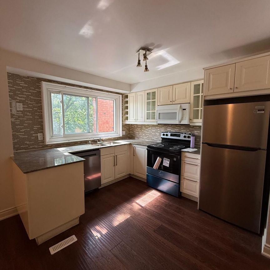 For Lease - 4230 Fieldgate Drive Unit# 24, Mississauga, Ontario - Photo 1
