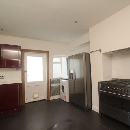 4 bedroom house to rent - Photo 3