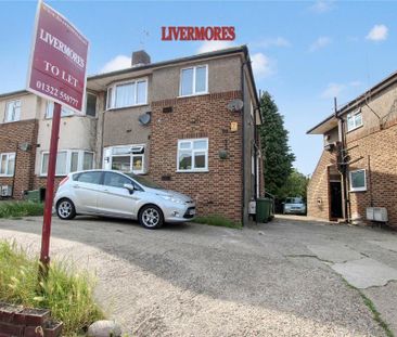 2 bedroom Maisonette to let - Photo 2