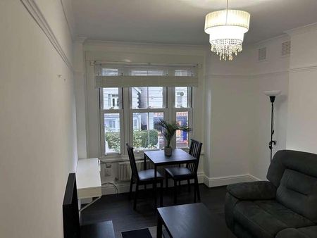 Sunnyhill Rd, Streatham, SW16 - Photo 3