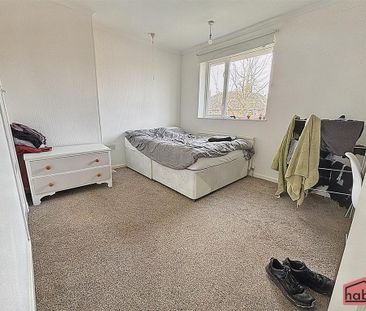 4 bedroom terraced house to rent - Photo 5