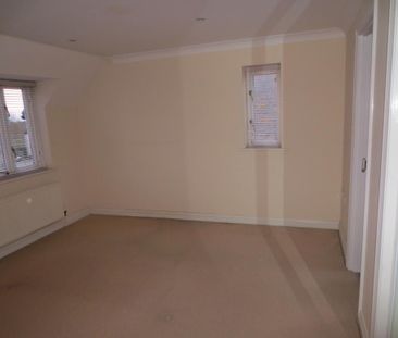 2 bedroom semi-detached house to rent - Photo 2