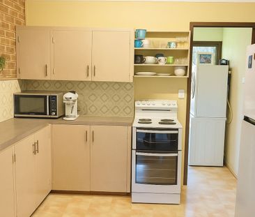 Private Unit in Duplex in Centenary Heights - Photo 6