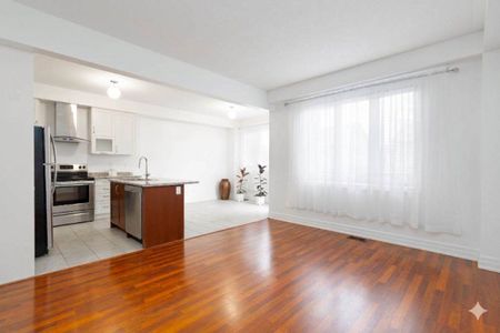 For Lease - 18 Hutton Crescent, Essa, Ontario - Photo 4