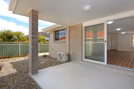 Modern 3-Bedroom Villa in Convenient Location - Photo 3