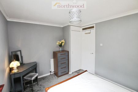 3 bedroom terraced house to rent - Photo 4