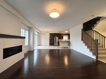 $2,849 / 3 br / 2.5 ba / 23 Irongate dr - Photo 4