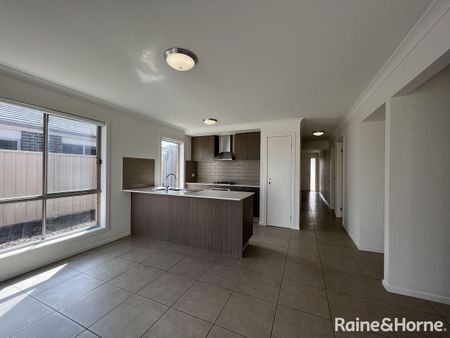 Well Maintained 4 Bedroom Home - Photo 3