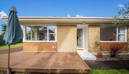 2 BDR unit for rent ( Mangere) - Photo 2