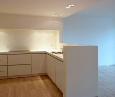 Appartement te huur - Foto 2