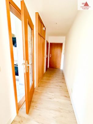 Balkon – Einbauküche – schöne Weitsicht – 2-Raum-Wohnung in Geyer! - Photo 1