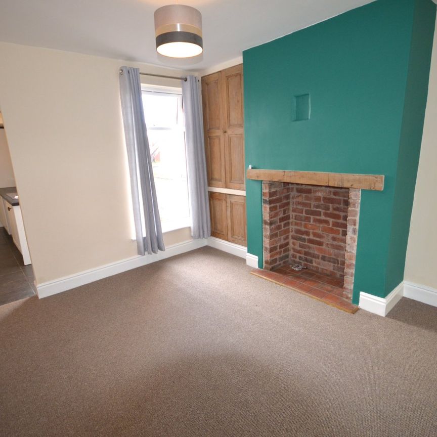 2 bedroom terraced house to rent - Photo 1